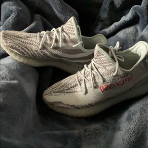 Blue tint yeezy size 8.5